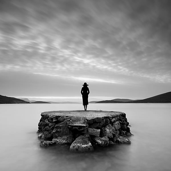 اجمل الصور المعبرة عن الوحدة والحزن 1