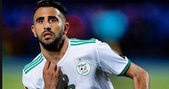لاعبي المنتخب الجزائري 1
