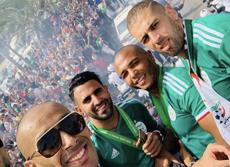 احتفالات المنتخب الجزائري 11