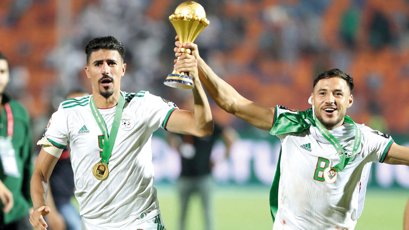 بغداد بونجاح و المنتخب الجزائري