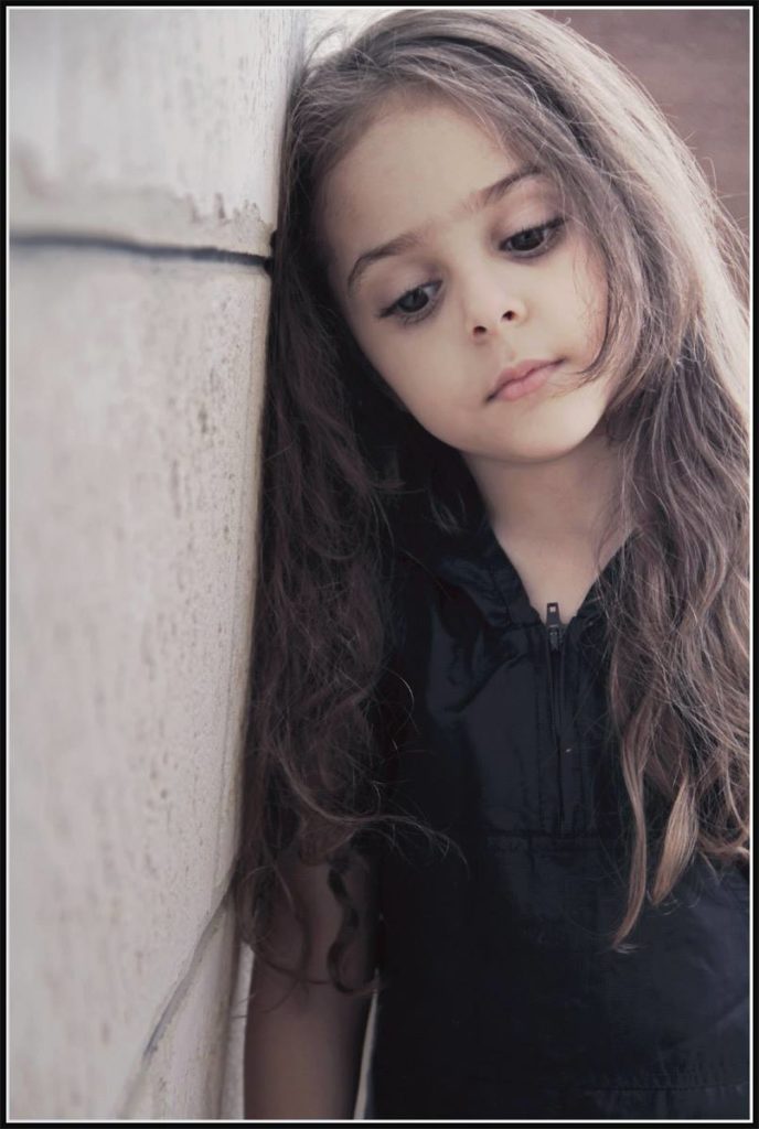 صور بنات حزينة 5