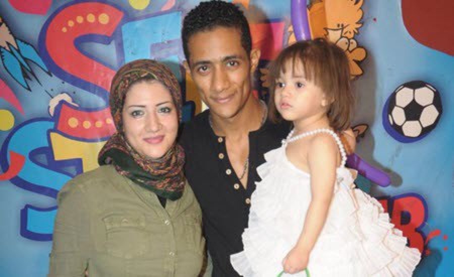 صور عائلة محمد رمضان