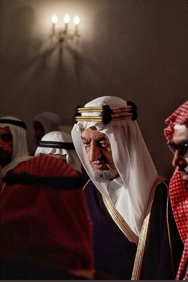صور الملك فيصل مع بعض الشخصيات13