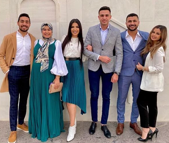 منة عرفة وزوجها7