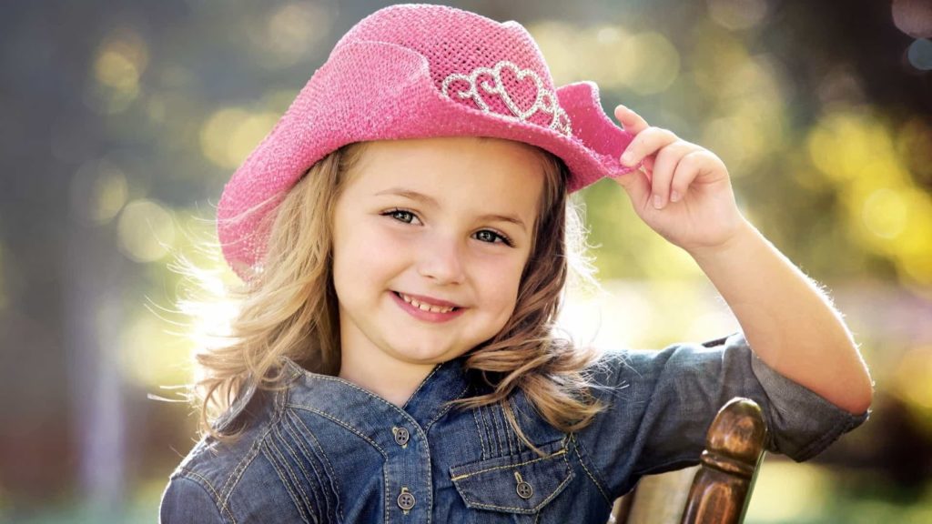 خلفيات اطفال بنات صغار1