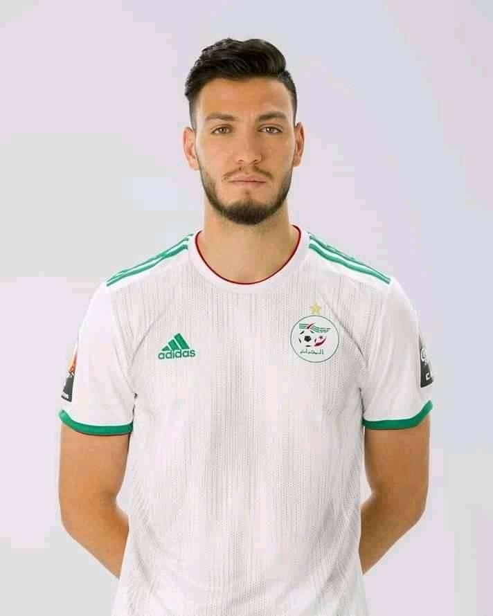 لاعبي المنتخب الجزائري 6