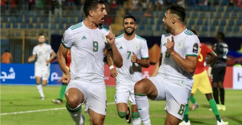 بغداد بونجاح و المنتخب الجزائري 5