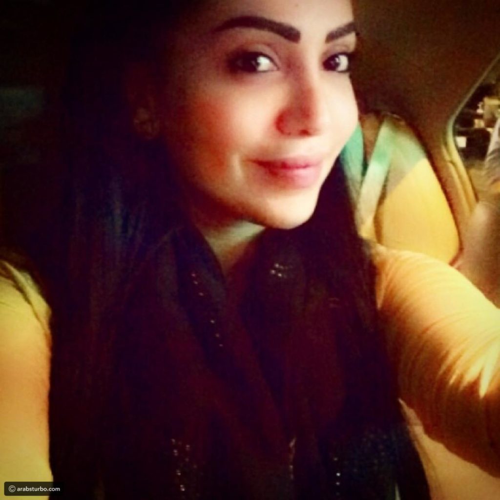 صور فوز الشطي في سيارتها7
