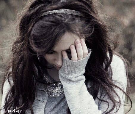 خلفيات بنات حزينه كيوت 5