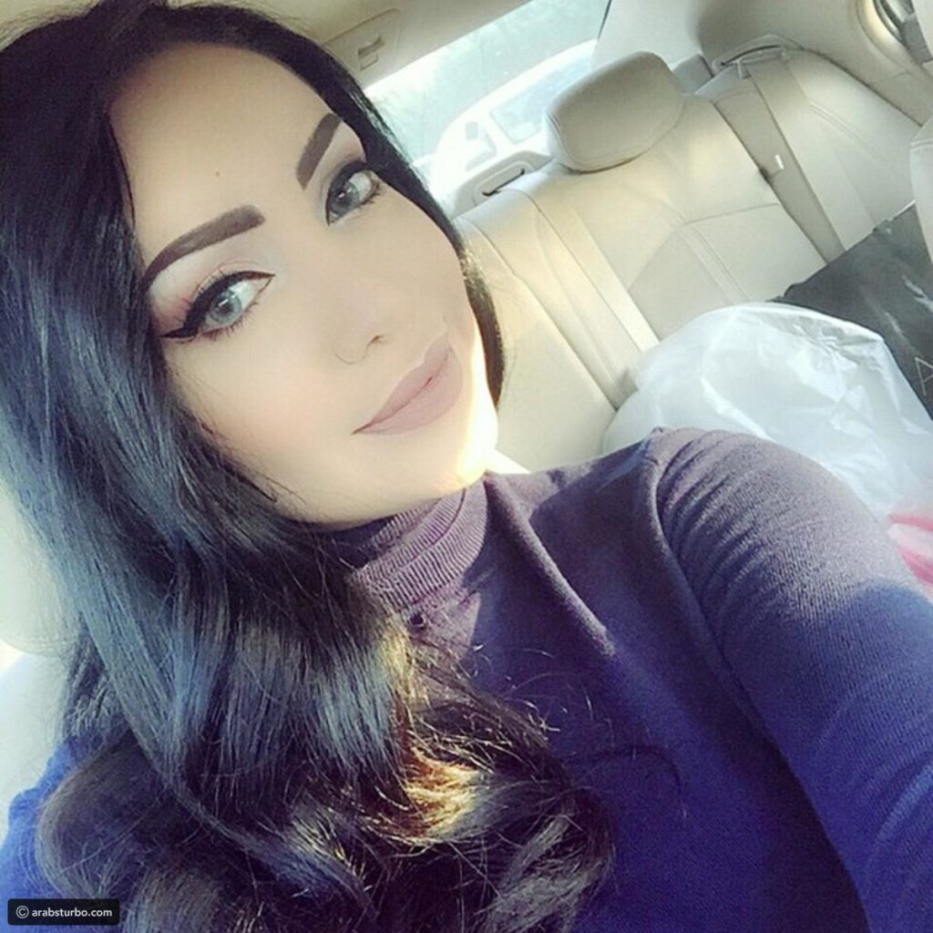 صور فوز الشطي في سيارتها8