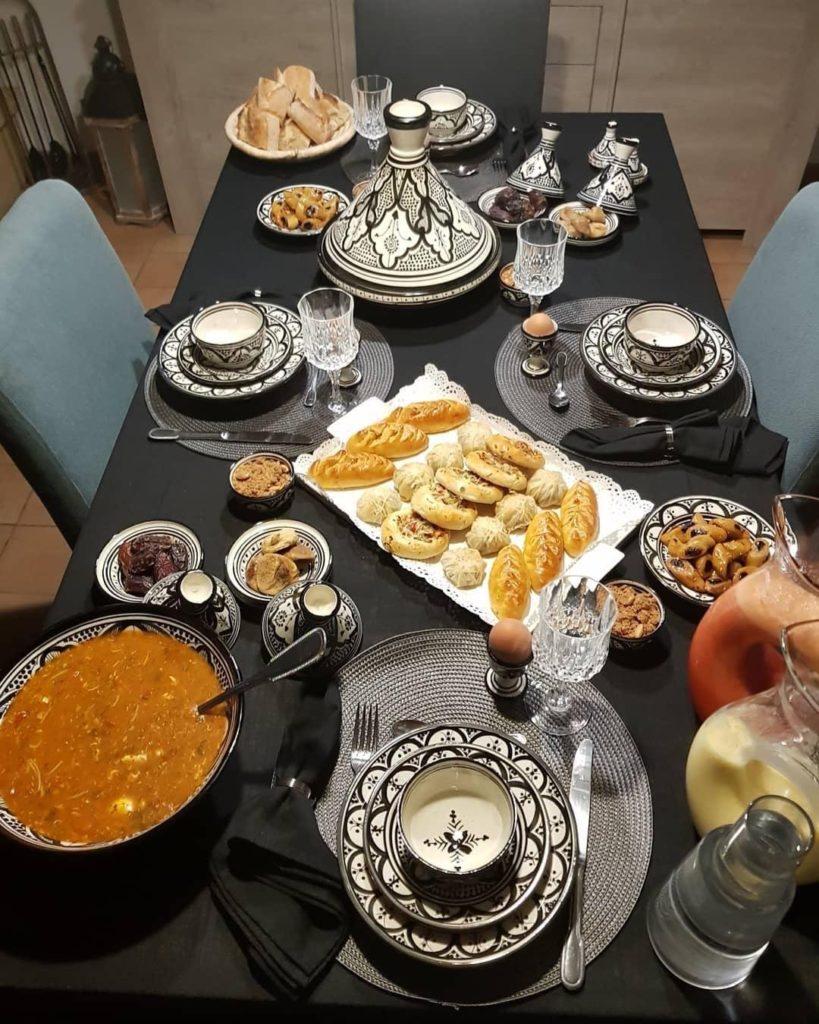   مكونات سفرة رمضان6