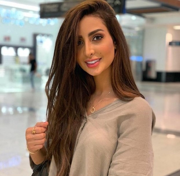 نور الغندور قبل وبعد 18