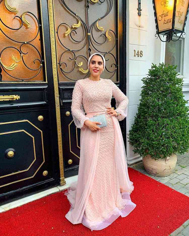 فساتين سواريه بسيطة وشيك للمحجبات 2