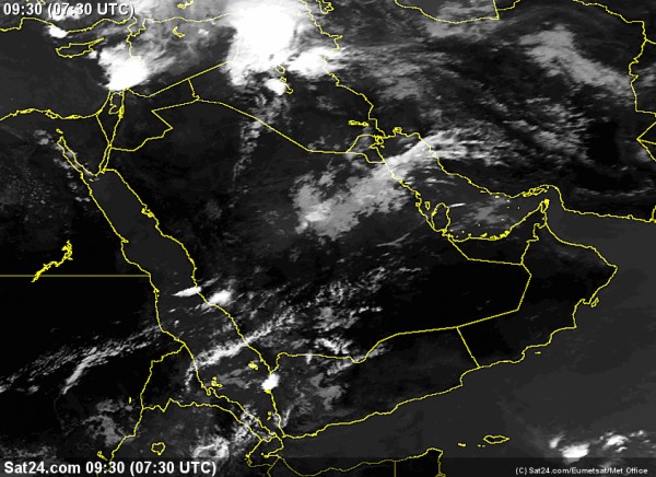 حركة السحب الآن مباشر في شبه الجزيرة العربية 2