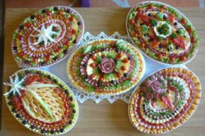 ديكورات سلطة
