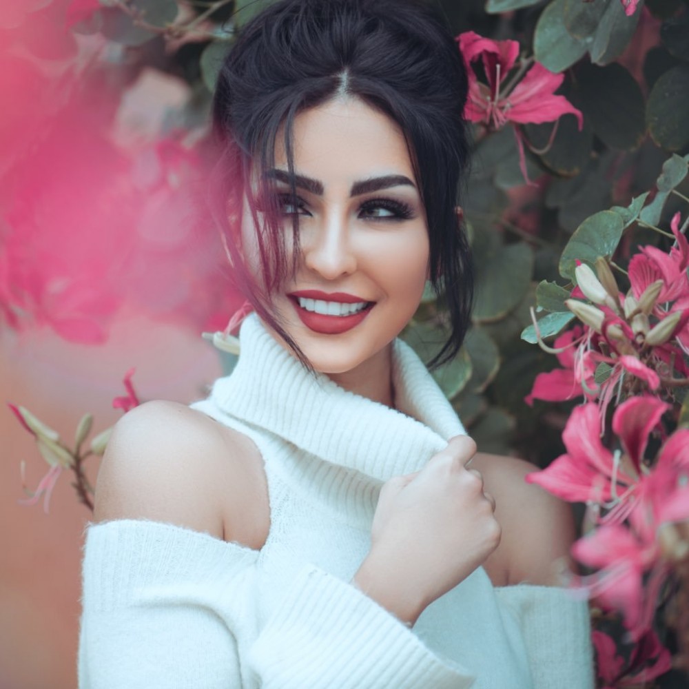 نور الغندور وزوجها 4