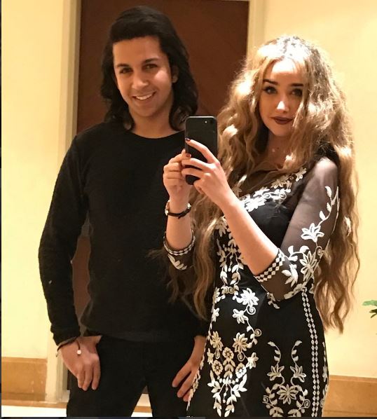 هنا الزاهد السينما 4