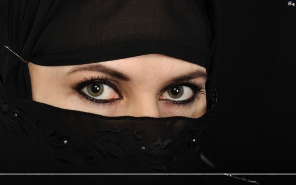 عيون جميلة بالنقاب5