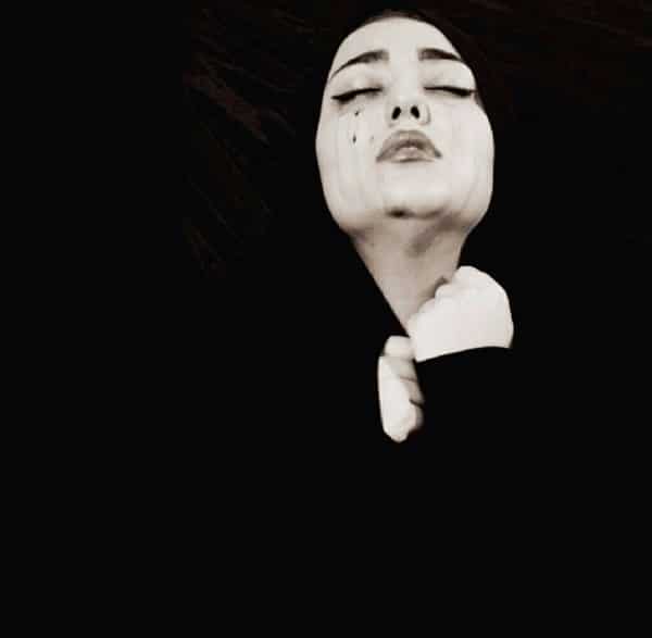 اجمل الصور الحزينة للبنات محجبات ١
