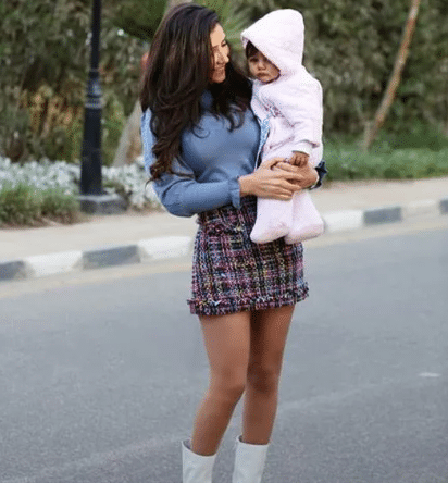 مي عمر وابنتها2