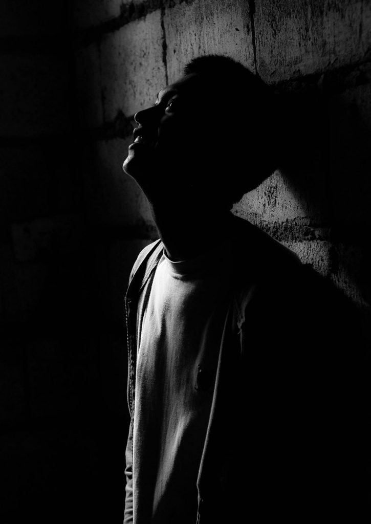 اجمل الصور الحزينة للرجال بدون كلام ٥