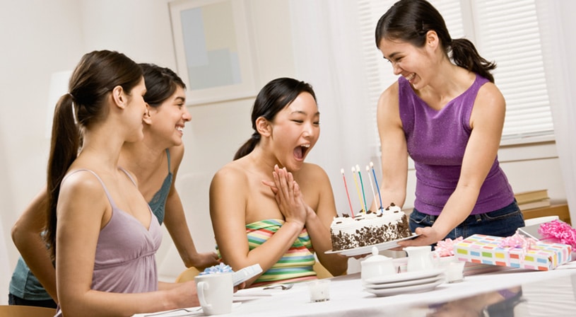 تهنئة عيد ميلاد صديقتي فيس بوك