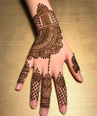 3نقش حناء اماراتي أصابع