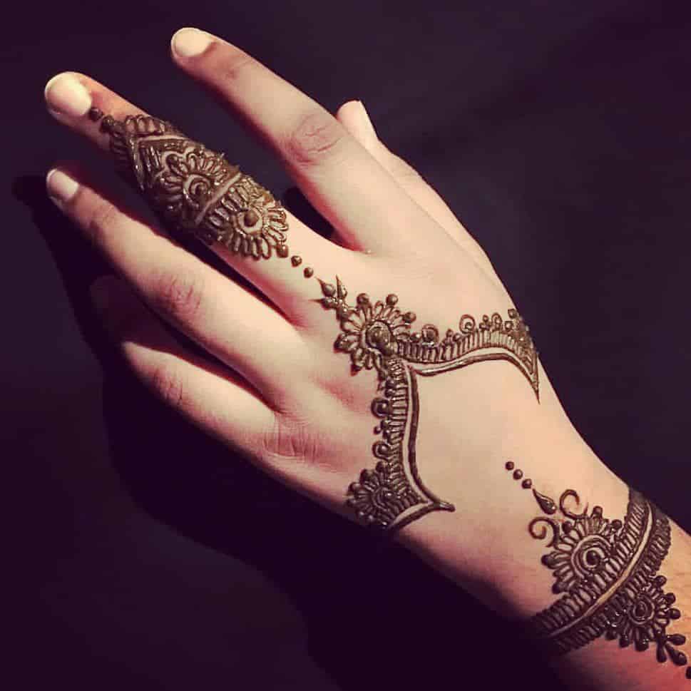 نقش حناء رجل اماراتي1