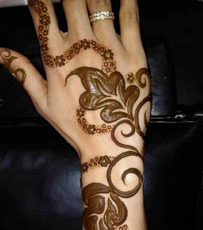 4نقش حناء اماراتي عريض