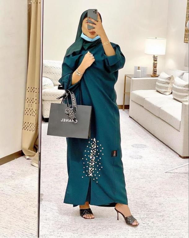 عبايات خليجيه راقيه - عبايات خليجية ملونة4