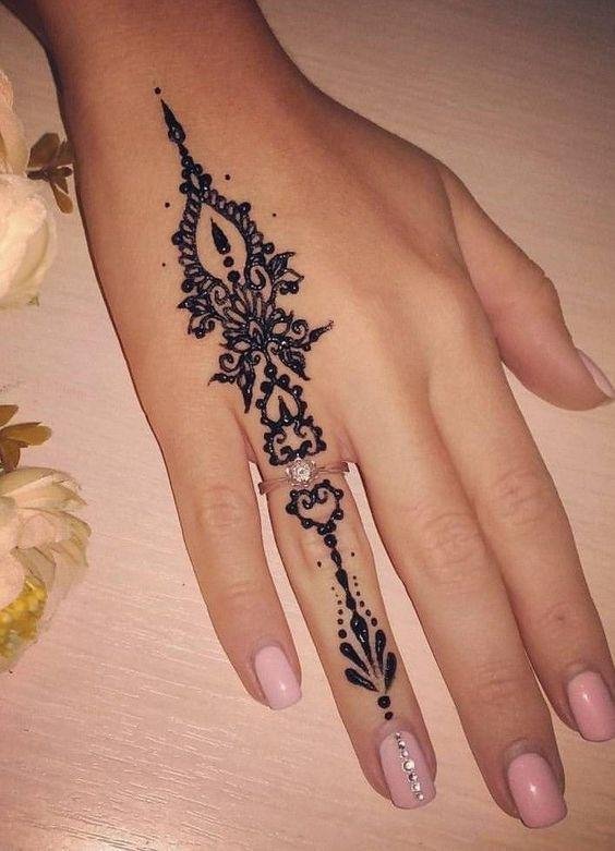 3نقش حناء سهل وحلو
