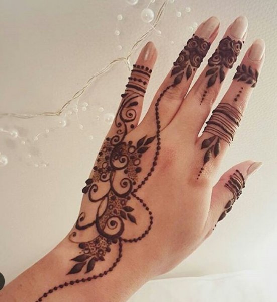 3نقش حناء سهل وحلو