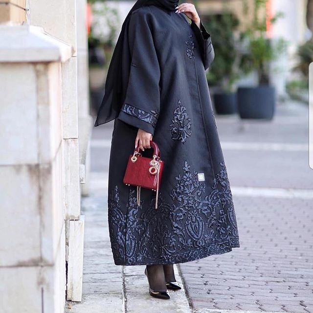 1عبايات خليجي ألوان