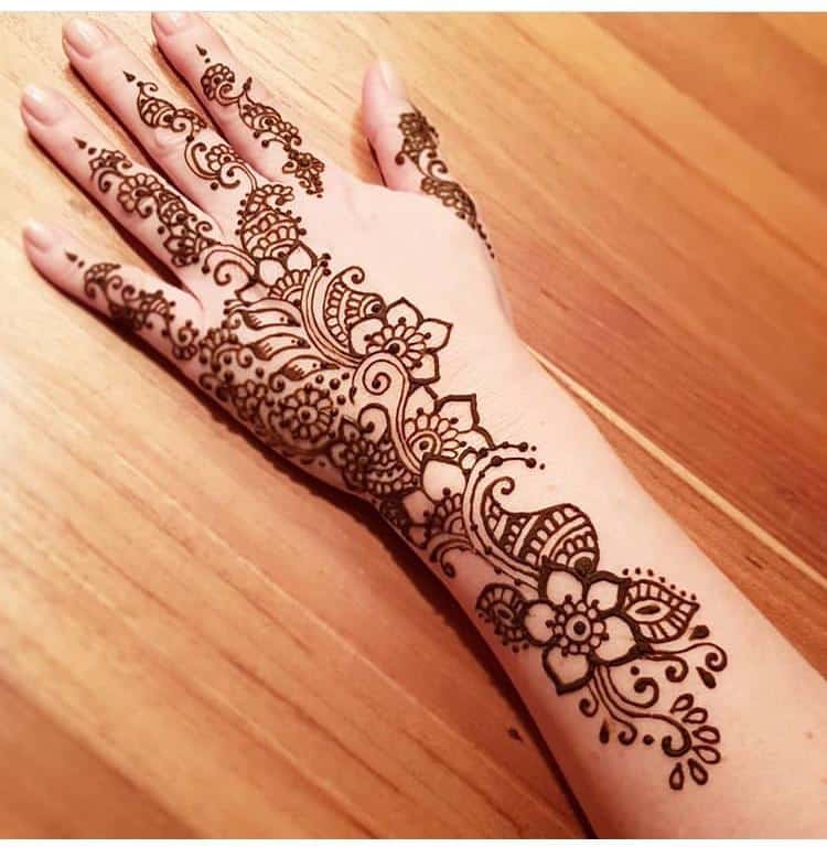 نقش حناء بسيط3
