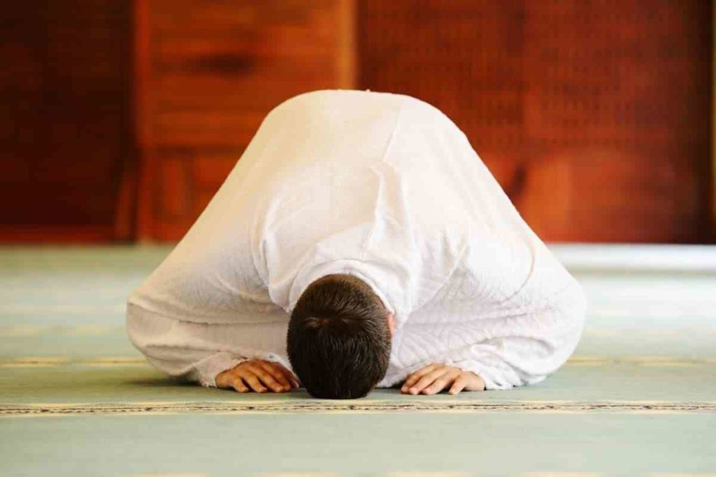 صلاة قضاء الحاجة 12 ركعة إسلام ويب