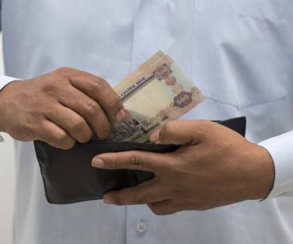 الراتب المناسب للعيش في دبي