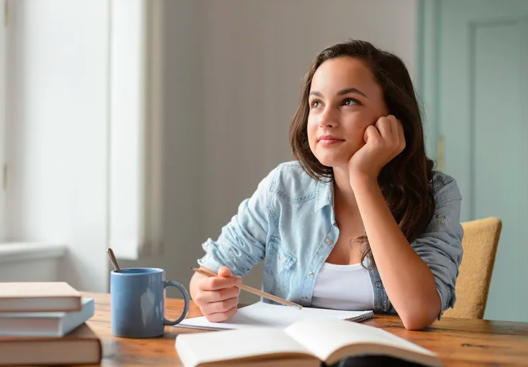 علامات تدل على أن شخص يفكر فيك
