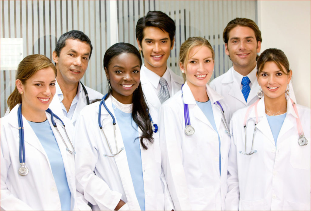 عدد سنوات دراسة الطب