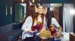 عبارات لعيد ميلاد صديقتي