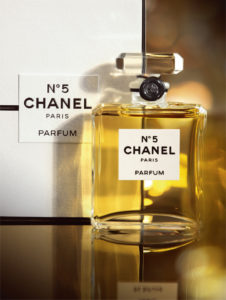 تجربتي مع عطر شانيل 5