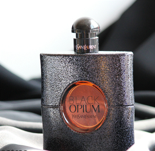 عطر بلاك اوبيوم النسائي كيف ريحته