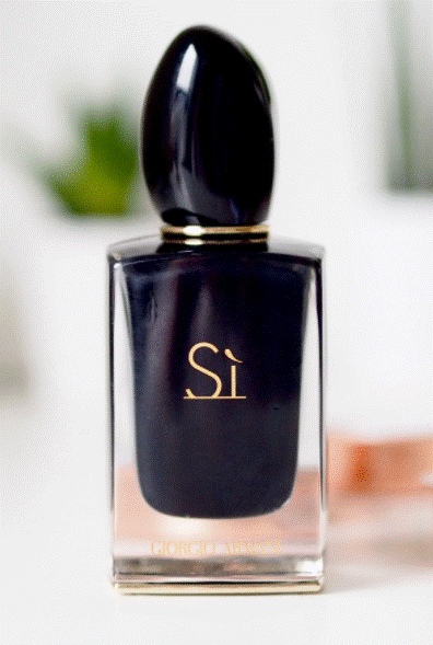 مكونات عطر si الأسود