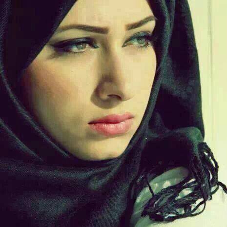 خلفيات بنات حزينة للواتس محجبات 4