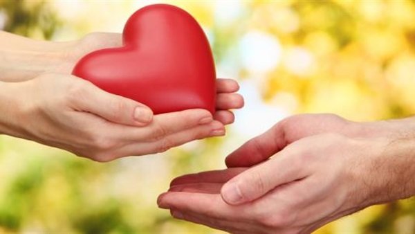 علامات الحب عند المرأة