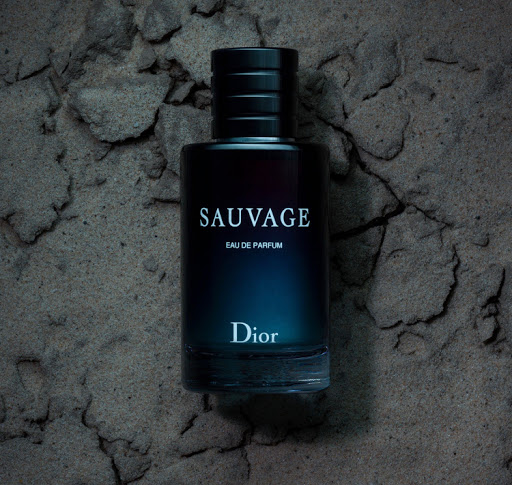 مكونات عطر سوفاج