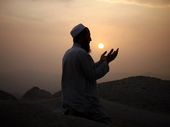 اللهم بلغنا رمضان لا فاقدين ولا مفقودين وَأَعِنَّا على صيامه
