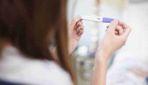 مين جاها حرقان بالبول وطلعت حامل