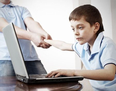 وسائل الاتصال الحديثة للاطفال