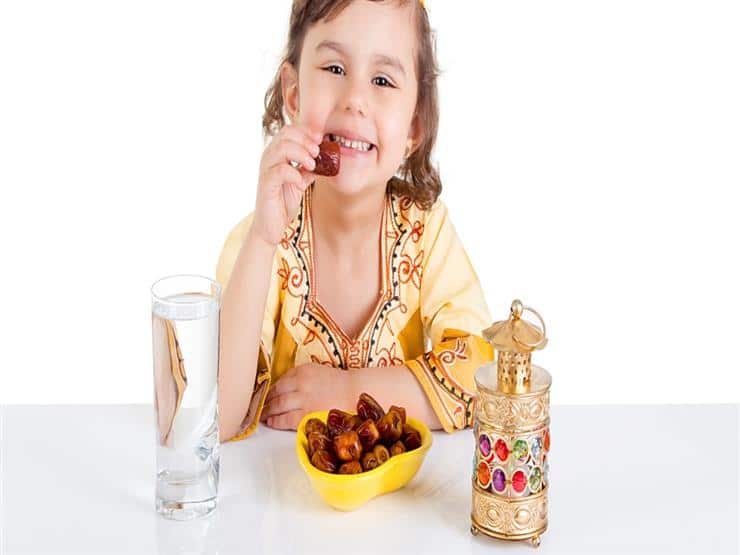 فوائد شهر رمضان للاطفال
