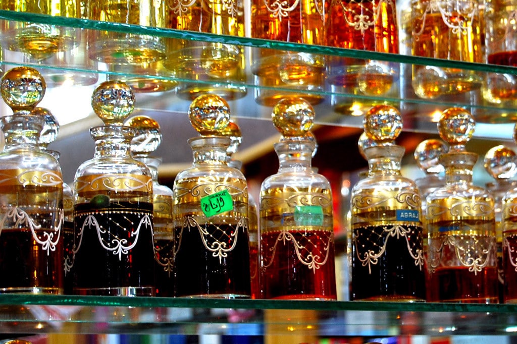 سوق نايف دبي للعطور